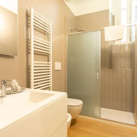 Borromei Elegance Suites By Halldis